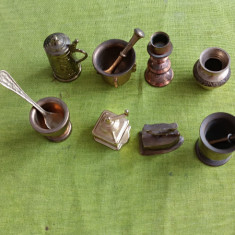 Lot de 8 miniaturi din alama/bronz, piese de colectie