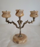 Sfesnic vintage , cu trei brate, din marmura si metal