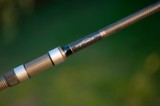 Lanseta Spod Harrison Trebuchet 3.90m, 5.00lbs, 2 tronsoane, Carbon, Actiune Rapida, Crap, Distanta, Negru