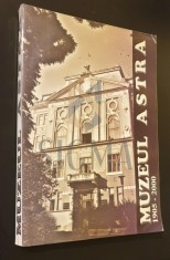Muzeul Astra 1905-2000 foto