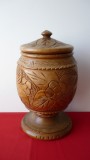 CASETA BIJUTERII DIN LEMN SCULPTAT, SUPORT PALARIE, PERUCA