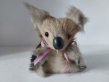 Jucarie veche Koala, vintage, blana naturala, Made in Australia - 12cm, ochi de sticla, cu eticheta