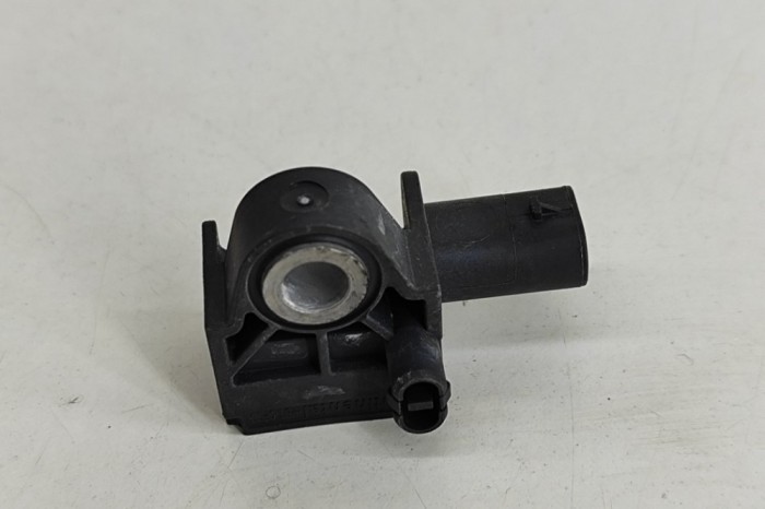 Senzor de impact st&acirc;nga spate SEAT LEON ST 5F8 2019 OEM: 5Q0907651 26243421