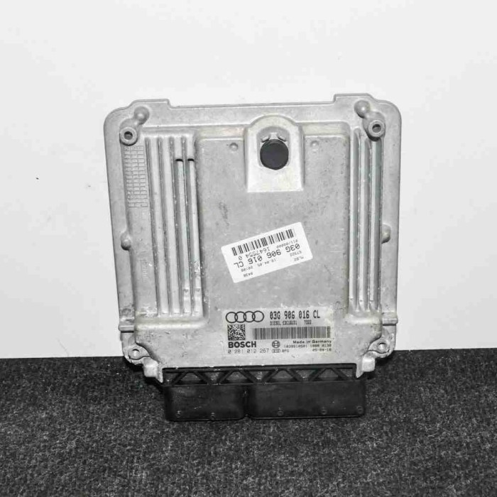 Unitate de control motor AUDI A4 8EC, B7 2005 OEM: 03G906016CL0281012267 2511636