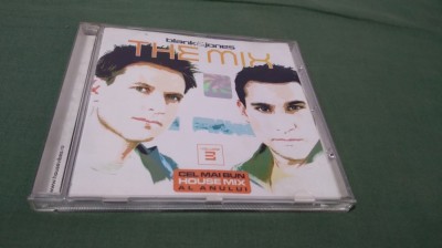 CD THE MIX VOL 3 -CEL MAI BUN HOUSE MIX AL ANULUI, 2004 ORIGINAL ROTON foto