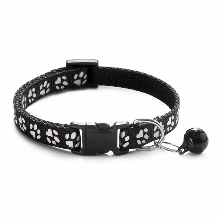Zgarda ajustabila cu clopotel pentru caini si pisici, 18-32cm, Negru