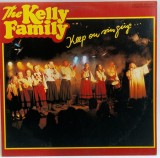 The Kelly Family &lrm;&ndash; Keep On Singing [ vinil, LP ] nm / nm Dino 1989 Germania europop