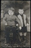 Fotografie tip Carte Postala, doi baietei, 1933