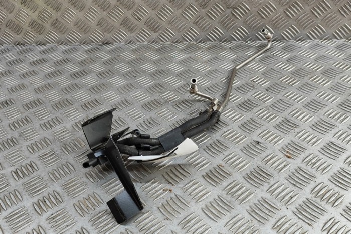 Senzor de presiune DPF AUDI Q8 4MN 2024 OEM: 4M0131552AL | 31866432