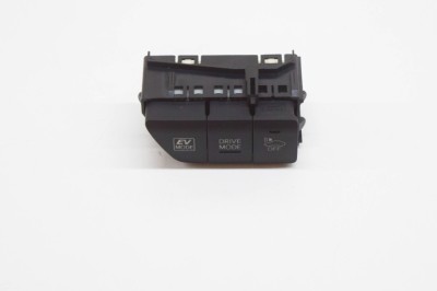 Comutator TOYOTA PRIUS _W5_ 2016 OEM: 75H520,520-3b66A 11535693 foto