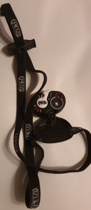 Lanterna frontala Petzl ,e lite Led, noua