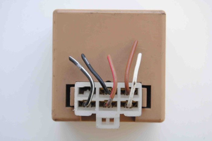 Alt modul de control MITSUBISHI PAJERO III V7_W, V6_W 2002 OEM: 068000-5280MD369969 1754395