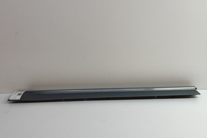 Bandou inferior ușă st&acirc;nga spate VW SHARAN 7N1, 7N2 2011 OEM: 7N0854949H | 30640750