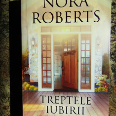 NORA ROBERTS - TREPTELE IUBIRII