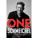 ONE - Az &eacute;n t&ouml;rt&eacute;netem - Peter Schmeichel