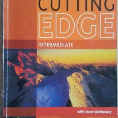 New Cutting Edge Intermediate. Student's Book- Sarah Cunningham, Peter Moor