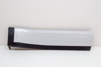 Bandou inferior ușă dreapta spate JAGUAR E-PACE X540 2020 OEM: J9C3-274A48-A,J9C3-274A48-B 13980137 foto