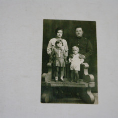 Poza de familie - carte postala - scrisa - interbelica