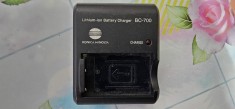 INCARCATOR FOTO Konica Minolta, modelul BC-700. &icirc;ncărcării acumulatorilor litiu-ion de tip Konica Minolta NP-700, IESIRE 4.2V ⎓ 650mA