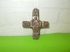 Superb CRUCIFIX german din BRONZ decorat in relief cu SFANTA TREIME , cruce