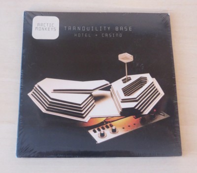 Arctic Monkeys - Tranquility Base Hotel + Casino CD Digipak (2018) foto
