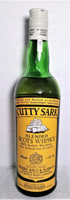 LOT W A5 -WHISKY CUTTY SARK, BLENDED 100%SCOTCH, cL.70 GR, 40, ANI 90/2000 foto