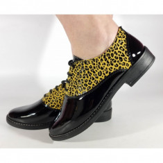 Pantofi negri piele naturala lacuita cu design negru cu galben - SPF02B