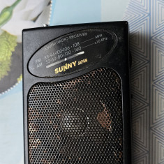 RADIO SUNNY , MADE IN JAPAN , NU FUNCTIONEAZA CUM TREBUIE !!