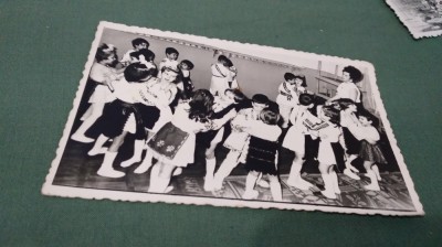 FOTO TIP CARTE POSTALA SERBARE GRADINITA IN COMUNISM foto