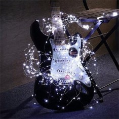 Instalatie de Craciun Liniara, Flippy&reg;, Tip Liniara, Fir Cupru, 8 Jocuri de Lumini, cu Telecomanda, 5 m, 50 Led-uri, Alimentare USB, 4.5V, Alb Rece