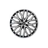 Set 4 capace roti Evo culoare negru argintiu 15 inch Cod: WF3-1SL-15 Automotive TrustedCars