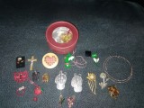 LOT 20 MARTISOARE BROSE ETC VINTAGE PERIOADA COMUNISTA