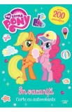 My Little Pony: In vacanta. Carte cu autocolante - Litera
