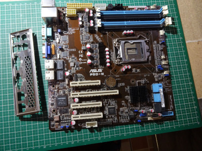 Placa de baza server LGA1150 /Asus P9D-M / Intel C224 Chipset foto