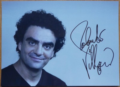 Autograf al tenorului mexican stabilit in Franta, Rolando Villaz&amp;oacute;n, pe fotografie mare foto