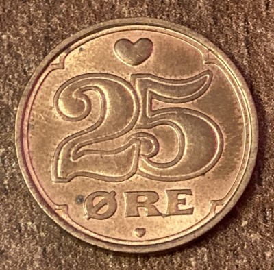 C50 - Moneda foarte veche - Danemarca - 25 ore - 2005 foto