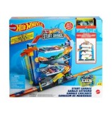 Cumpara ieftin Set de joaca Hot Wheels - Garajul cu cascadorii