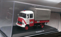 Macheta Mercedes Benz L 319 camioneta pompieri - Schuco 1/43 foto