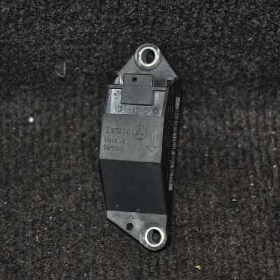 Senzor de impact dreapta spate MERCEDES-BENZ E W211 2006 OEM: A0018209326 2104655 foto