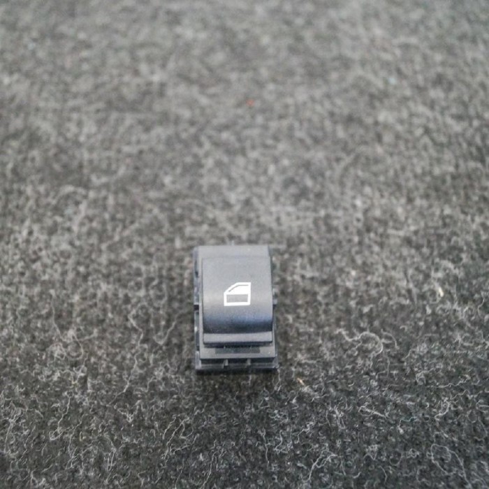 Buton geam ușă st&acirc;nga spate BMW X3 F25 2014 OEM: 9303595 2470885