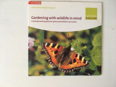 * PC-CD ROM Gardening with wildlife in mind, Natural England (in engleza) foto