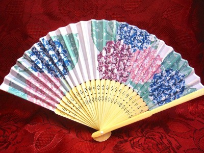 EVANTAI LEMN SI MATASE DECOR FLORAL CU HORTENSIE 36 CM foto