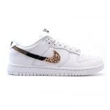 Nike W Dunk Low Se DD7099-100-42