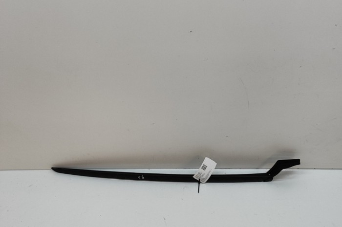 Ornament vertical parbriz dreapta KIA SPORTAGE V NQ5 2024 OEM: 86140-P1000 | 29054845