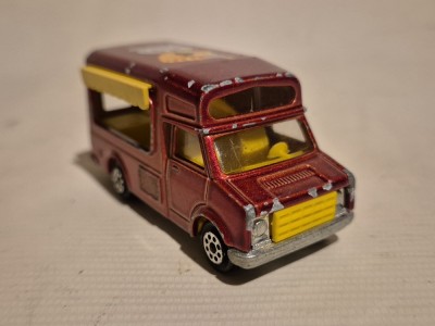 Fourgon - Majorette foto