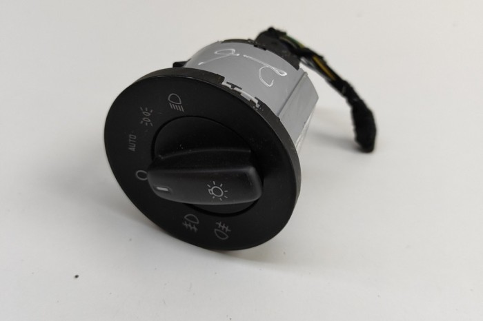 Modul de control comutator faruri SKODA OCTAVIA II Combi 1Z5 2013 OEM: 1Z0941431J | 30469330