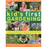 Kid's first gardening