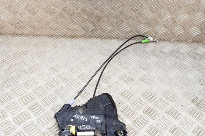 &Icirc;ncuietoare ușă st&acirc;nga față TOYOTA AURIS _E18_ 2018 15422511