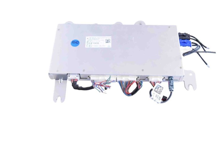 Modul de confort TESLA MODEL X 2020 OEM: 1081023-00-E 24868212