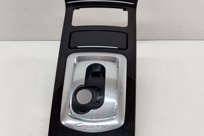 Ornament schimbător de viteze PORSCHE CAYENNE 92A 2014 OEM: 7P5863419,7P5.863.419,7P5863324F,7P5.863.324.F | 24561016